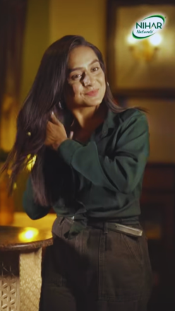 চুলের যত্নের ব্যাপারটা প্রিয়াঙ্কা ছেড়ে দিয়েছে নিহার ন্যাচারালসের ওপর! আপনি?